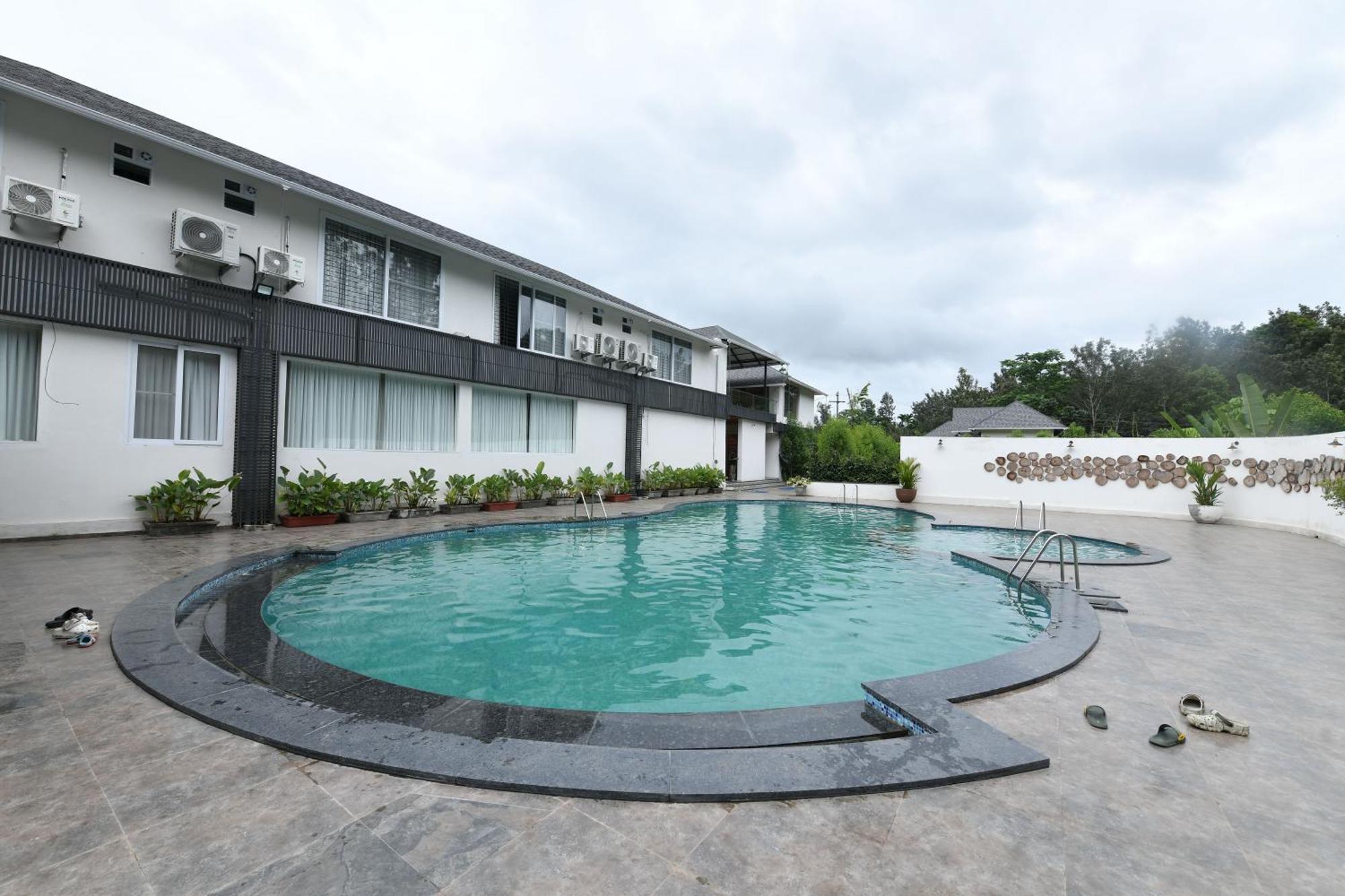 Inventree Aranya Resort & Spa Madikeri Buitenkant foto