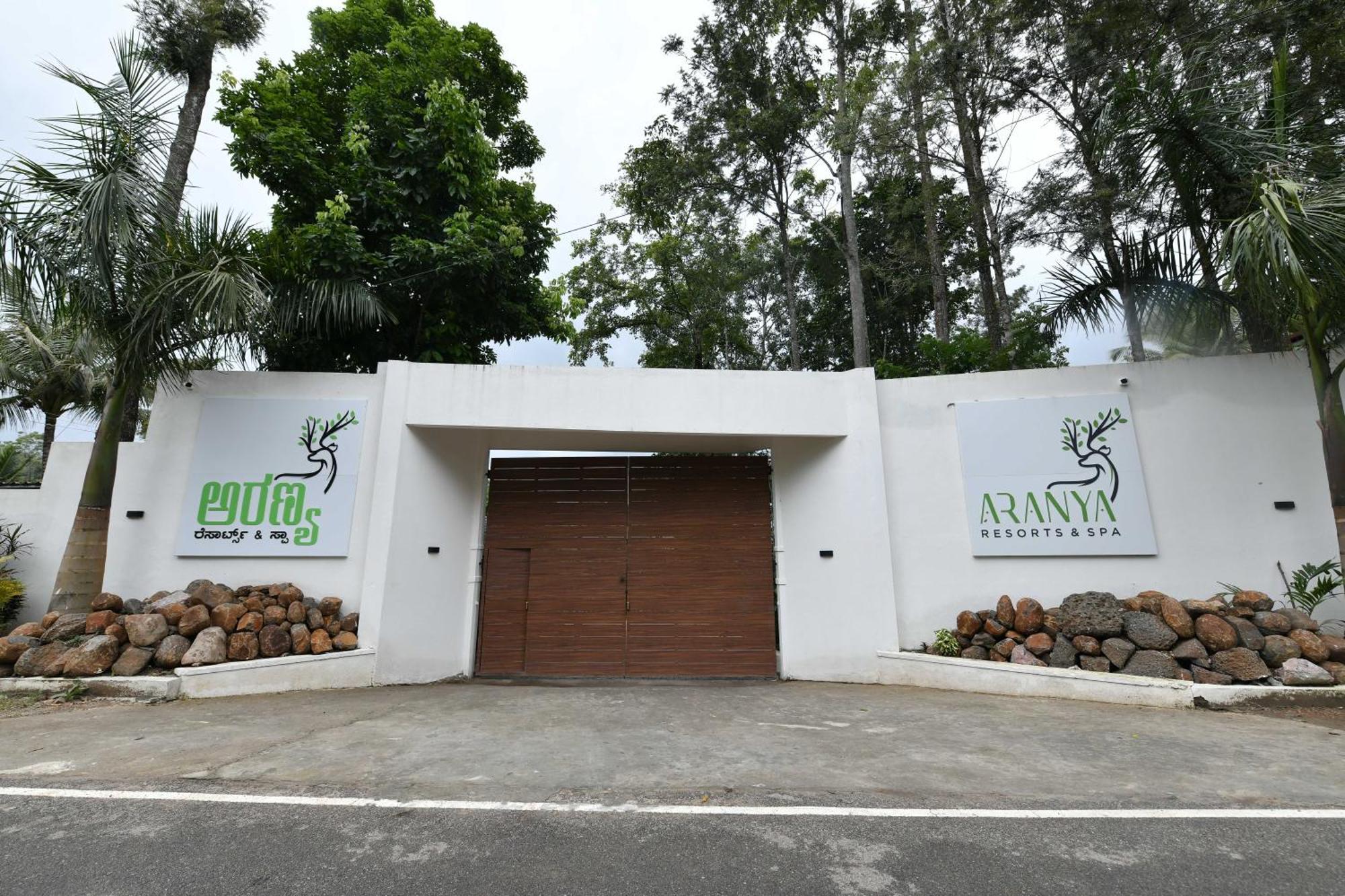 Inventree Aranya Resort & Spa Madikeri Buitenkant foto