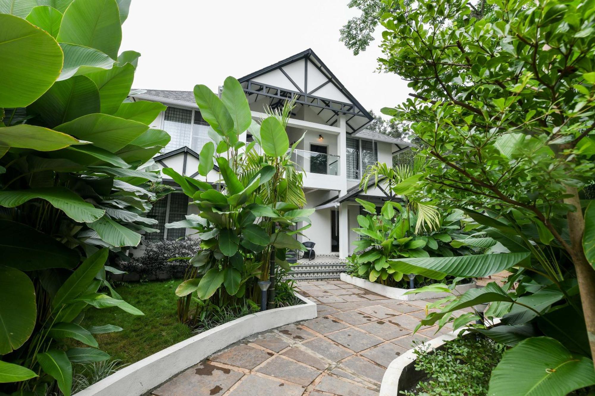 Inventree Aranya Resort & Spa Madikeri Buitenkant foto